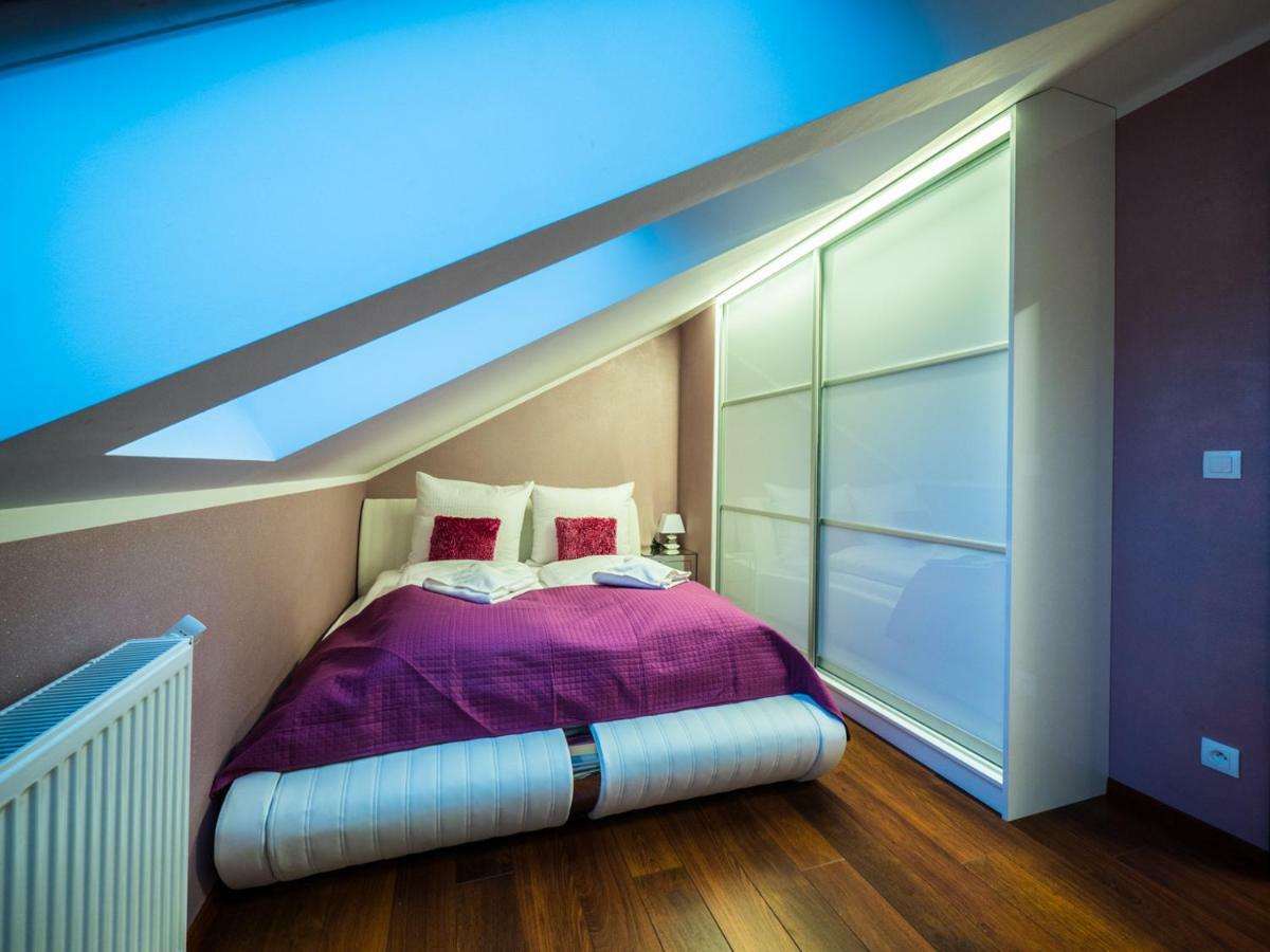 Apartamenty Bawaria ชกลาร์สกา ปอเรมบา ภายนอก รูปภาพ