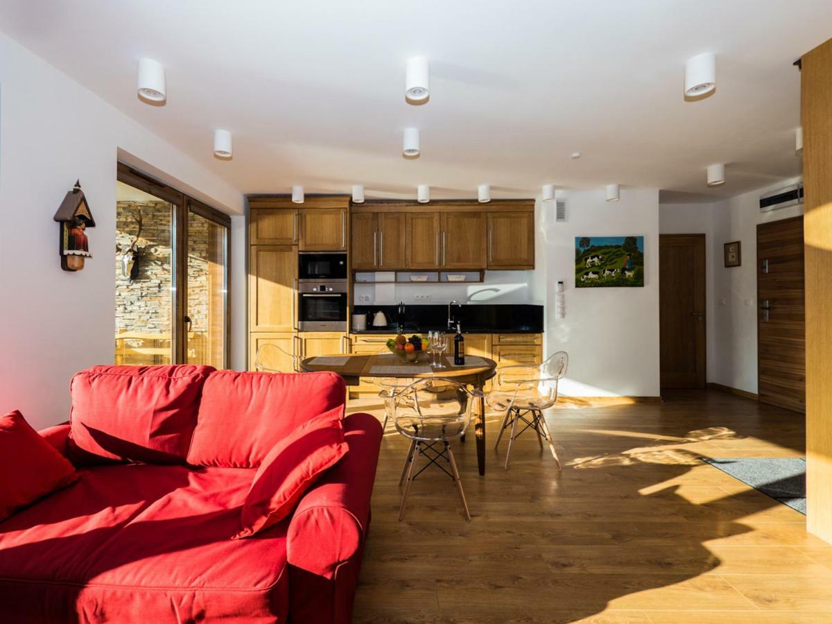 Apartamenty Bawaria ชกลาร์สกา ปอเรมบา ภายนอก รูปภาพ