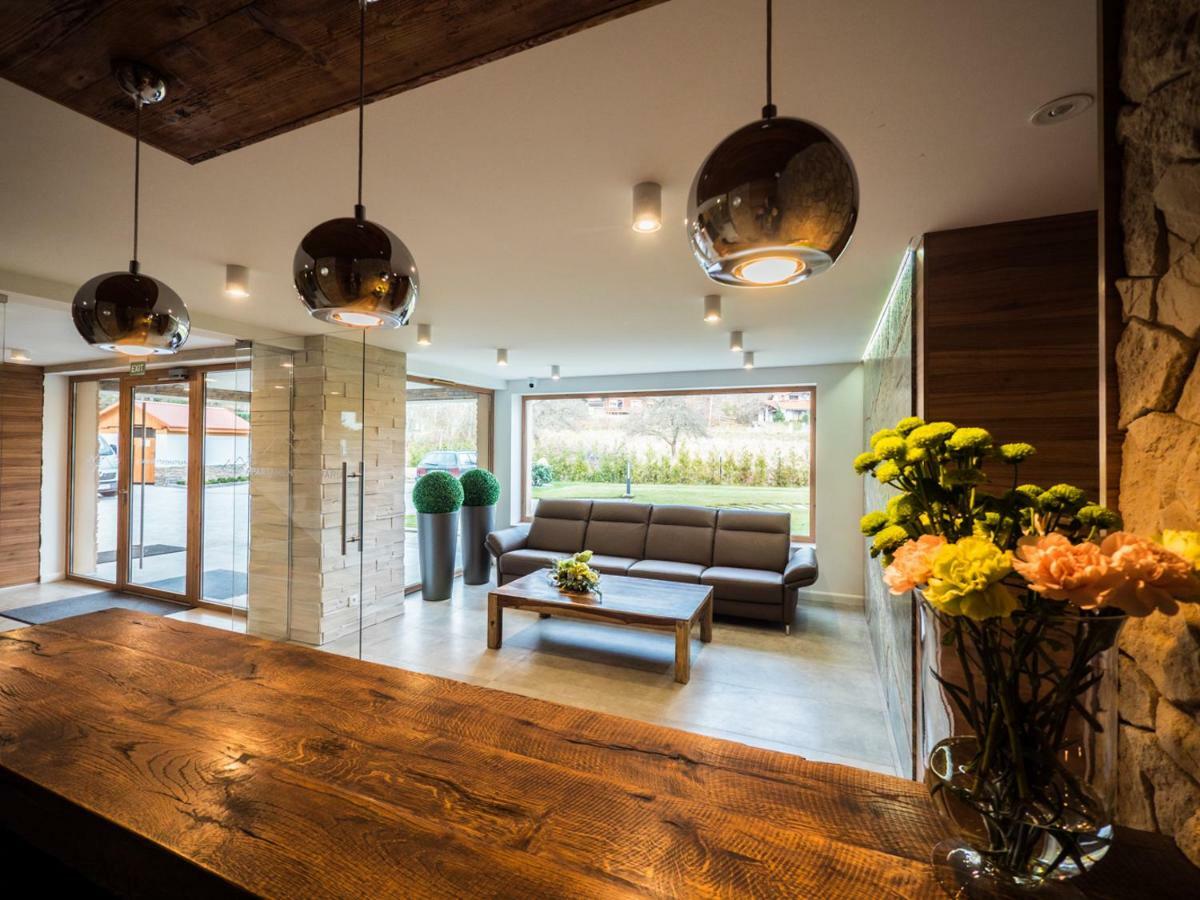 Apartamenty Bawaria ชกลาร์สกา ปอเรมบา ภายนอก รูปภาพ